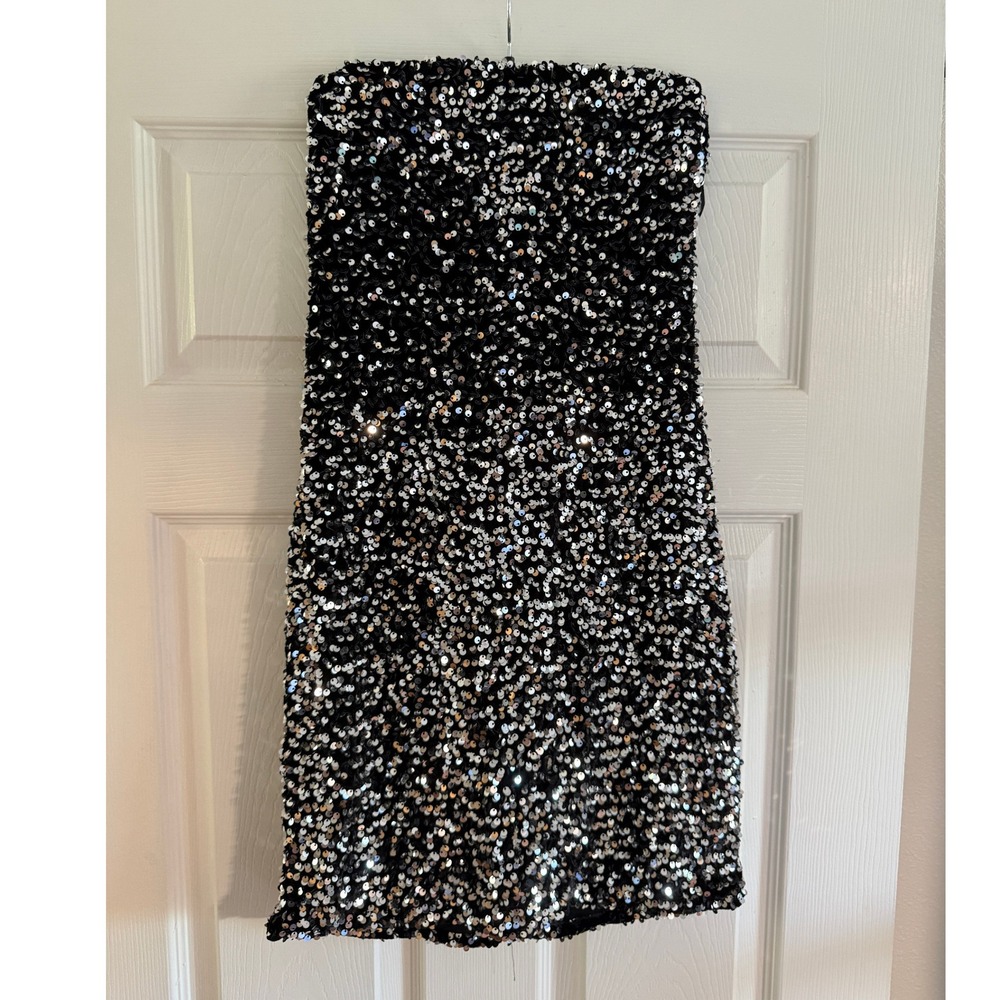 Thirty Thirty LA Black‎ Silver Sequin Strapless Mini Dress with Matching Bag LG